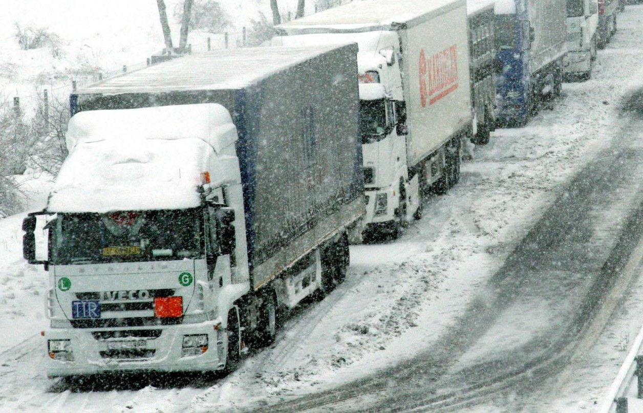 100 камиона блокирани на българо-гръцката граница