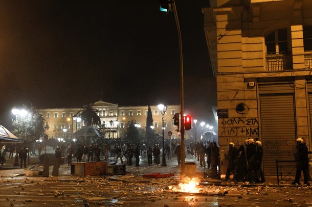 Атина в пламъци! 140 бунтовници в ареста