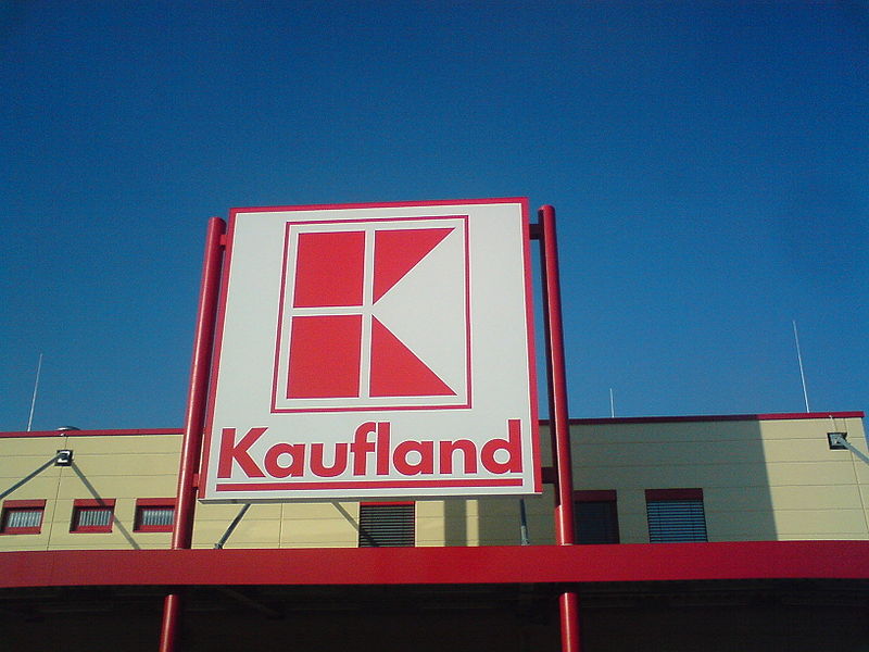 Срутване в най-големия склад на Кауфланд в Южна България 