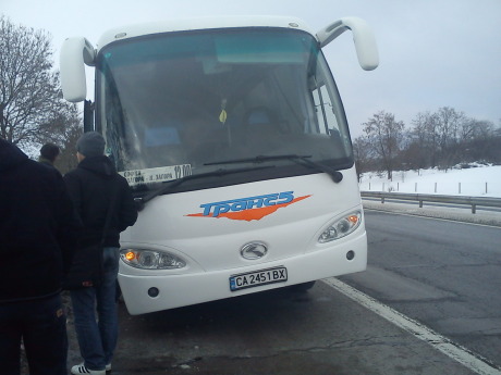 Автобус се разпадна в движение на магистрала &quot;Тракия&quot;