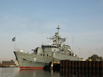 Напрежението расте: Иран изпраща два бойни кораба към Оман