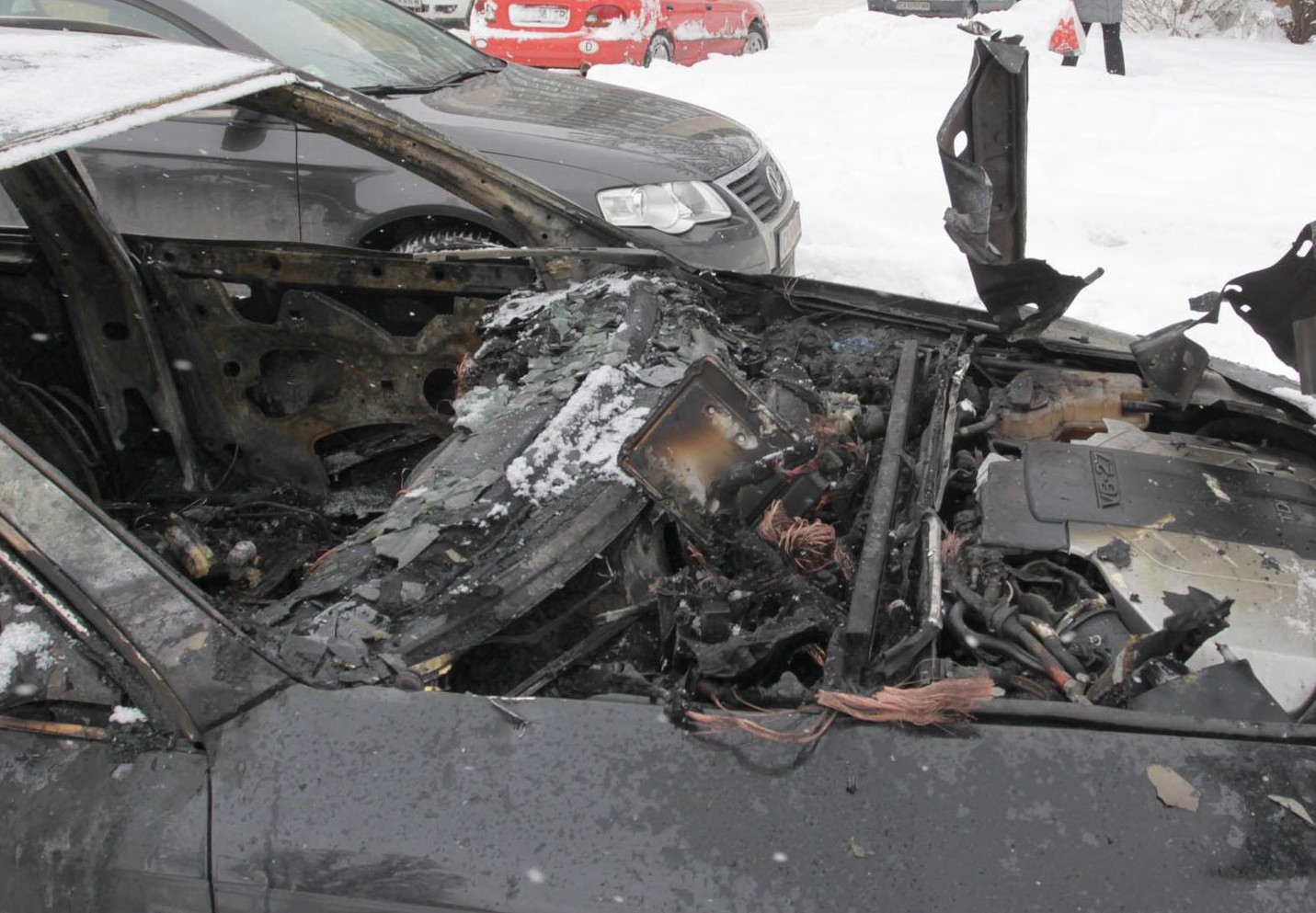 Пироманите живнаха, нова кола горя в София