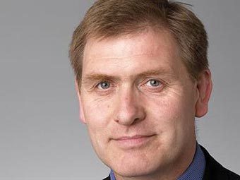 Британски депутат арестуван за сбиване в бара на парламента