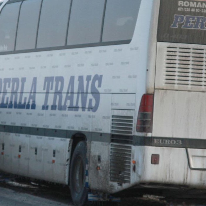 Тийнейджър пръска сълзотворен газ в автобус 