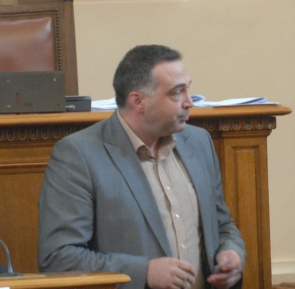 Антон Кутев: Трайков и Игнатов са взели над 30 000 лева бонуси 