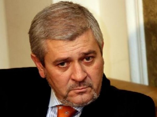 Дянков раздал 55 млн. лв. бонуси през 2011 г. 
