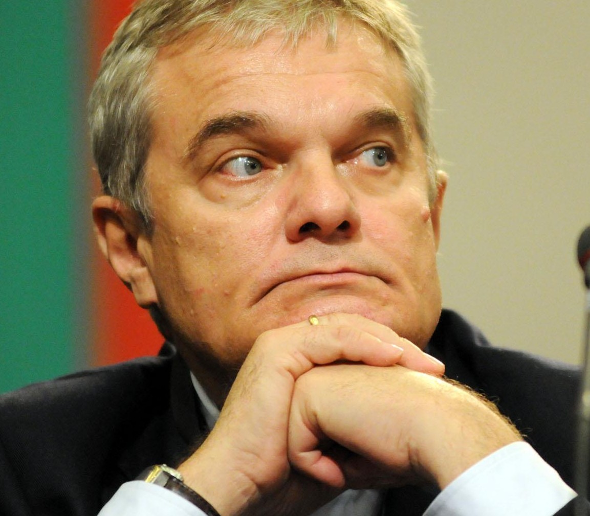 Румен Петков: Премиерът не трябваше да приема оставката на Драшков  