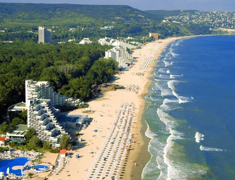 България е първа в Евросъюза по ръст на туристи