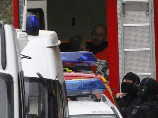 Полицията нахлу в апартамента на убиеца от Тулуза 