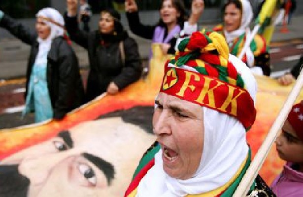 Турските сили убиха 15 кюрдски бунтовнички