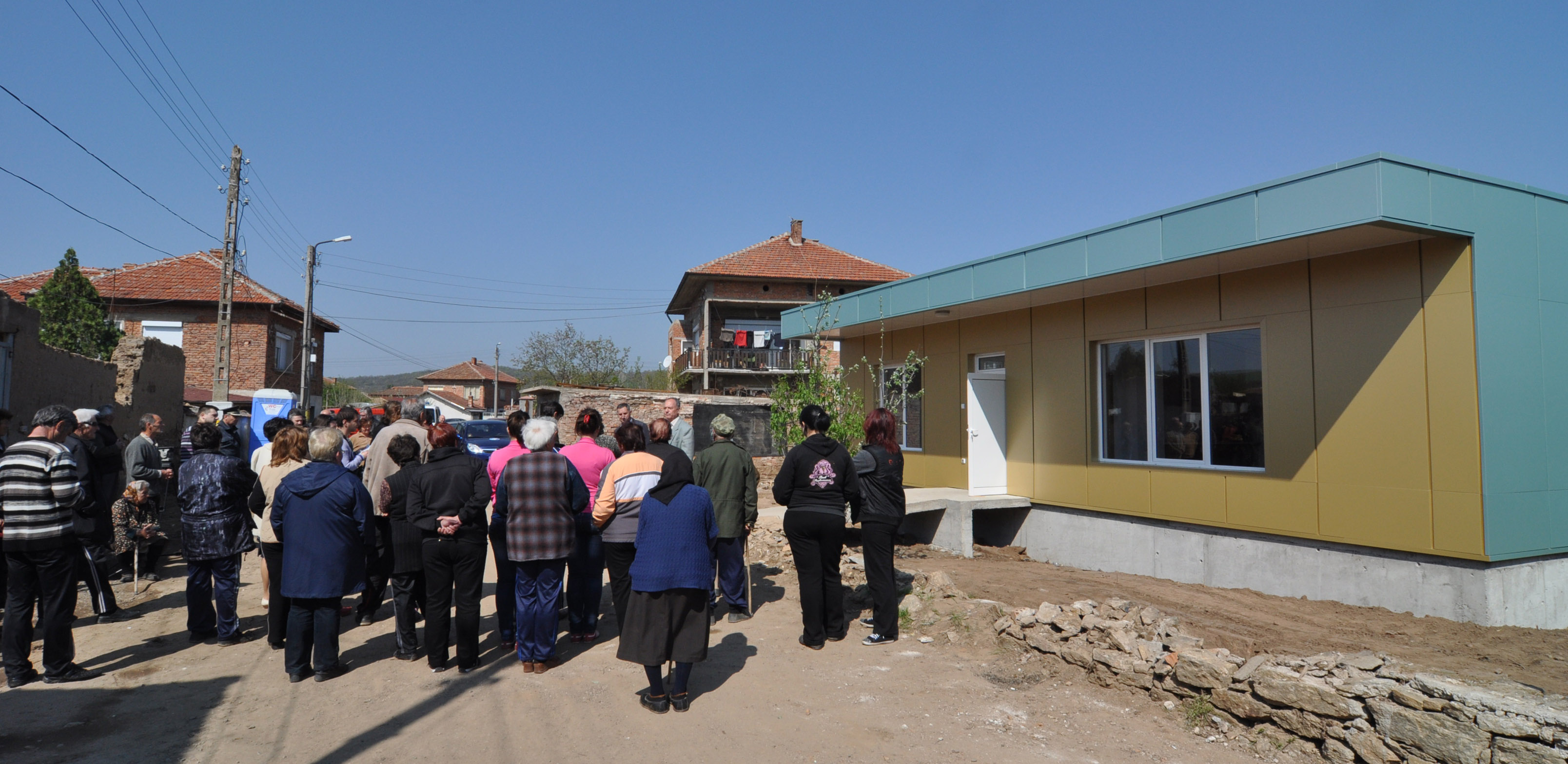 Първото семейство в село Бисер влезе в новата си къща 
