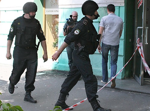 Заклещиха терорист в Днепропетровск, започна престрелка