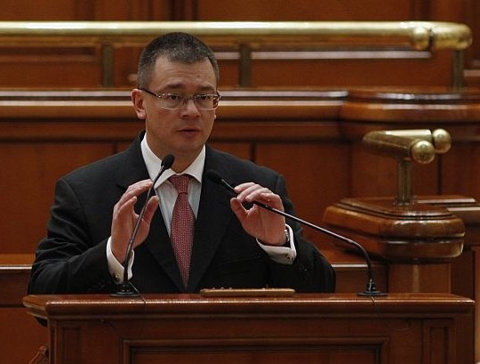 Румънското правителство падна след вот на недоверие