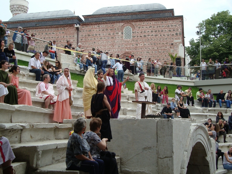 Гадаене по птици, римска сватба и ритуал за възмъжаване в Пловдив