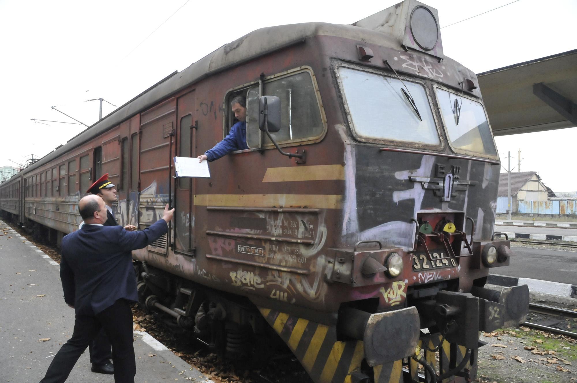 Частен влак прегази мъж в София  