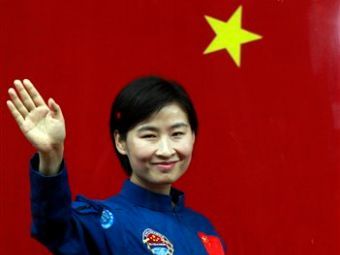 Китай изпрати в космоса жена-тайконавт