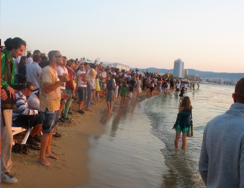 Хиляди отбелязаха летния празник Джулай морнинг