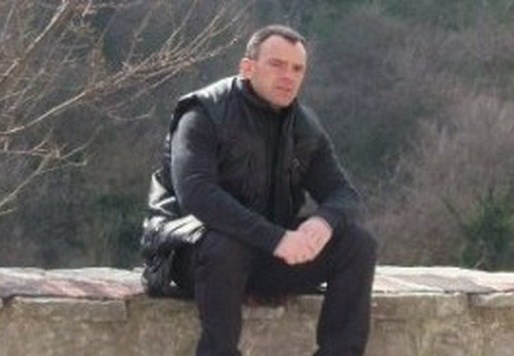 Застрелялият се в Перник бивш полицай е първи братовчед на самоубилия се Чочо