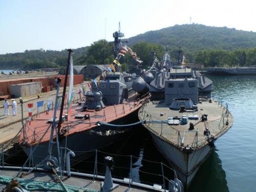 Корабни камбани биха на умряло за ракетните катери на българския военен  флот