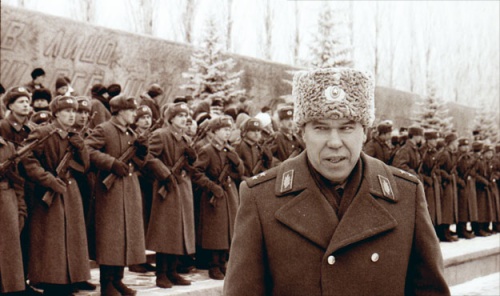На днешния ден Борис Елцин трябвало да бъде свален с военен преврат