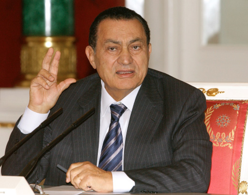Официално! Освобождават Хосни Мубарак