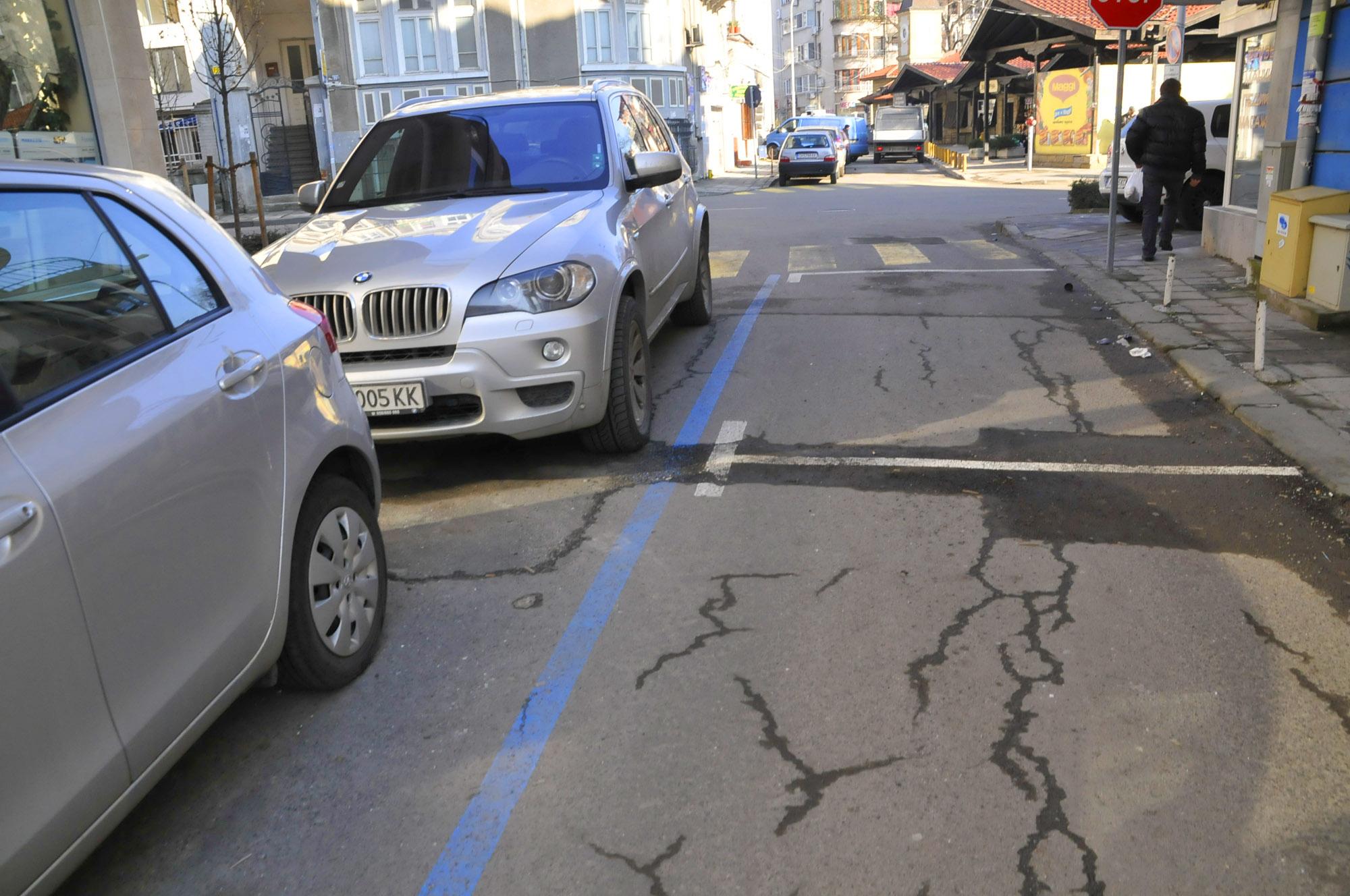 Мъж заплаши да запали колата си срещу новата наредба за паркиране в София