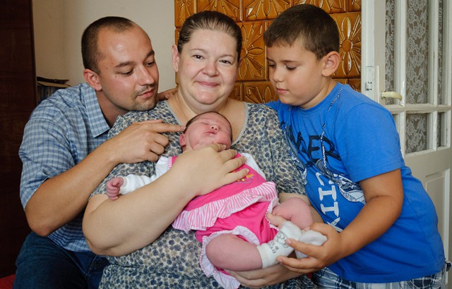 Унгарка роди бебе-гигант 