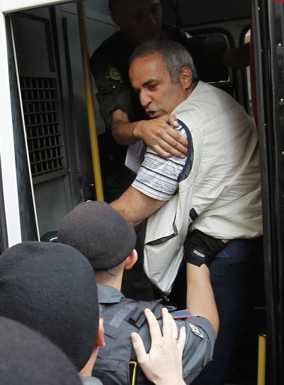 Пет години затвор грозят Гари Каспаров