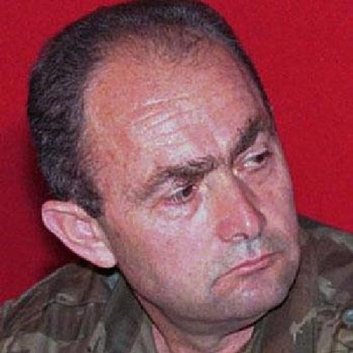 Искат генерал Здравко Толимир да лежи в затвора до края на живота си 