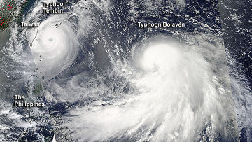 Нов тайфун отне живота на осем души във Филипините 