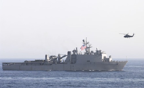 САЩ изпращат бойни кораби и пехотинци в Близкия изток 