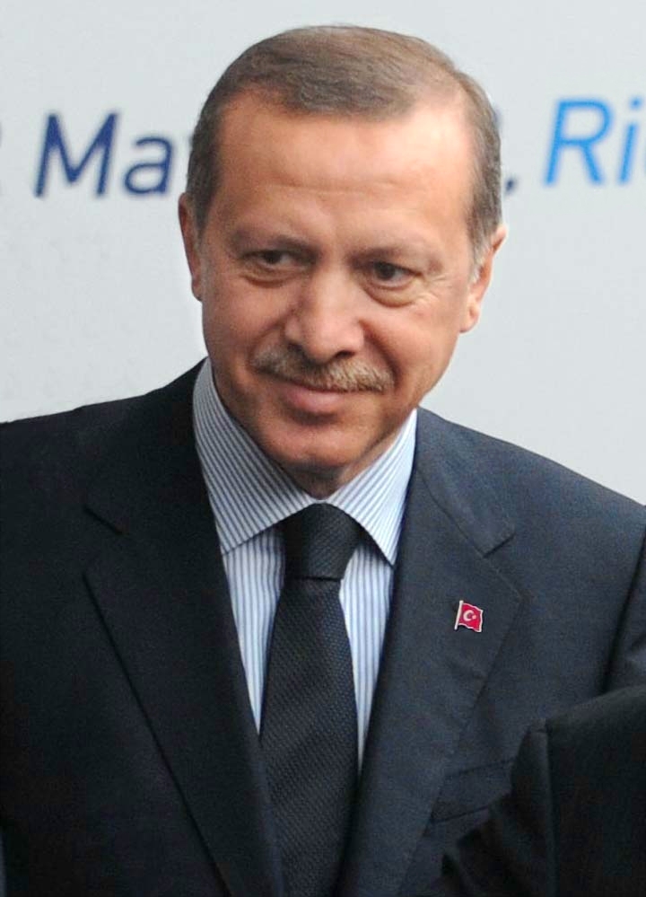 Реджеп Тайип Ердоган остава лидер на ПСР 