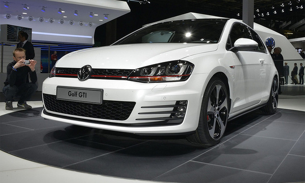 Volkswagen инвестира 2.2 милиарда долара в новия Golf, той ще бъде...  