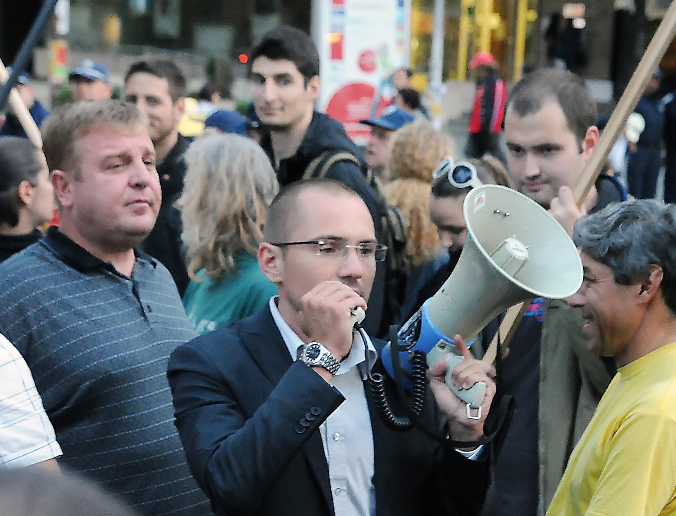 ВМРО заплашва с протести Дянков заради данъка върху лихвите
