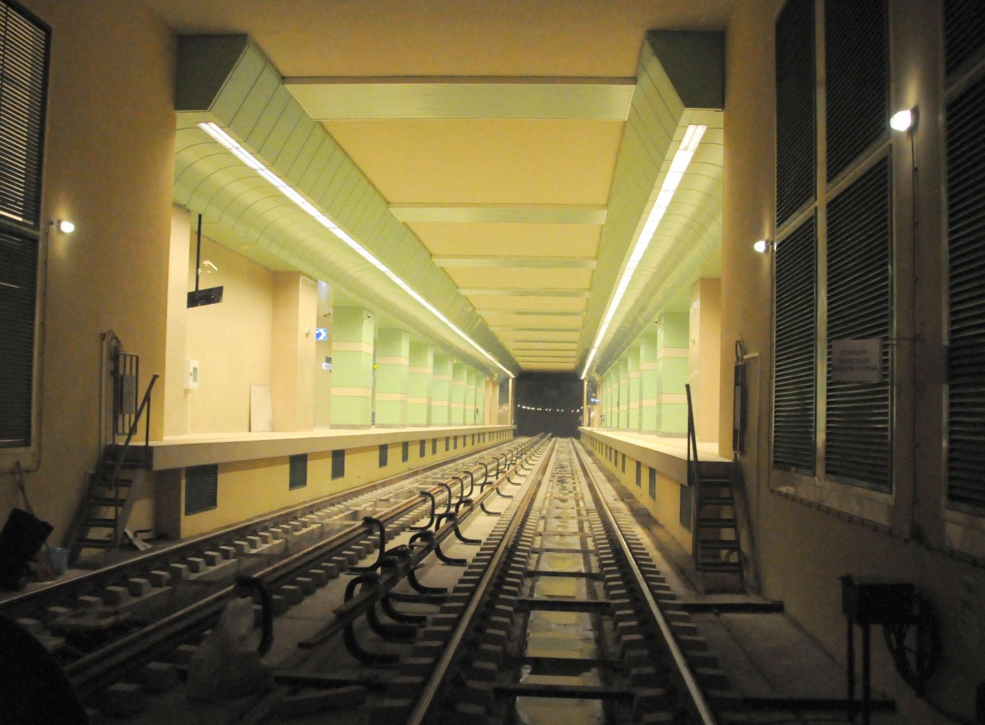 Очевидка на самоубийството в метрото пред БЛИЦ: Всичко стана за секунди, беше ужасяващо!