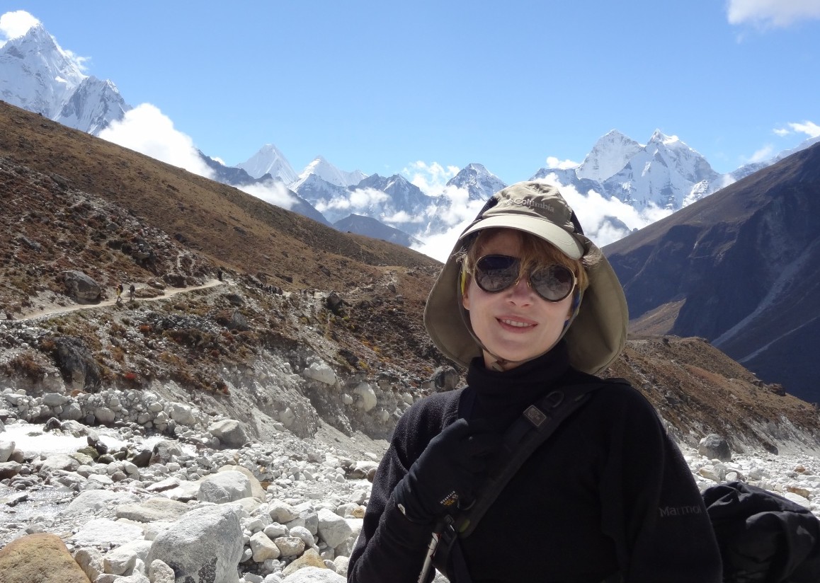 Евелина Борисова се спаси от смъртта в Хималаите