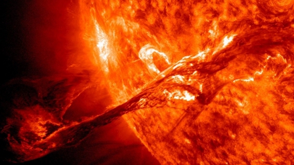 Страшни слънчеви бури през 2013-а, нов телескоп ще ги засича