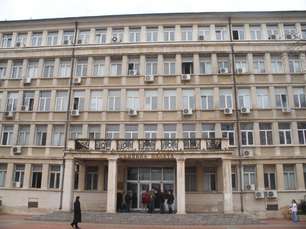 Сигнал за бомба затвори двете съдебни палати във Варна