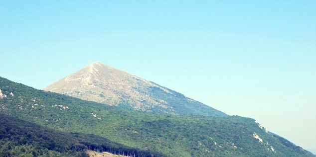 Пирамида на извънземни в сръбска планина спасява от Края на света (ВИДЕО)
