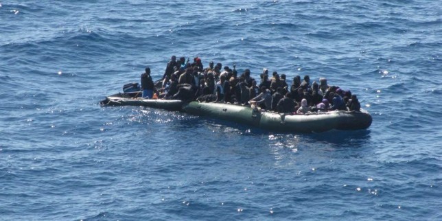 18 нелегални имигранти се удавиха до остров Лесбос
