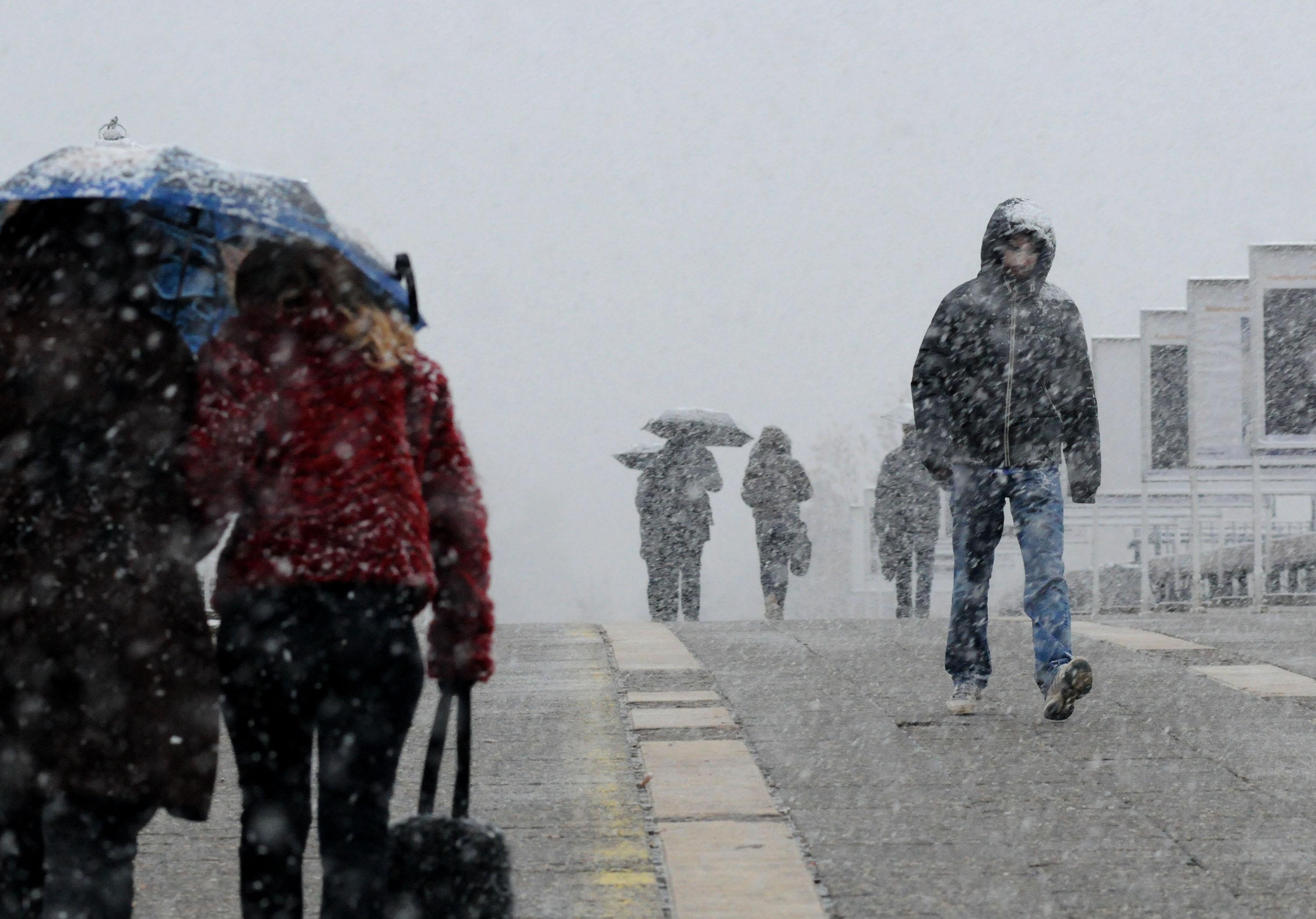 Виелици затрупват Източна България при 9-12 градуса под нулата
