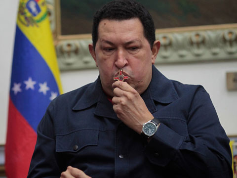 Нова напаст застигна Уго Чавес след операцията 