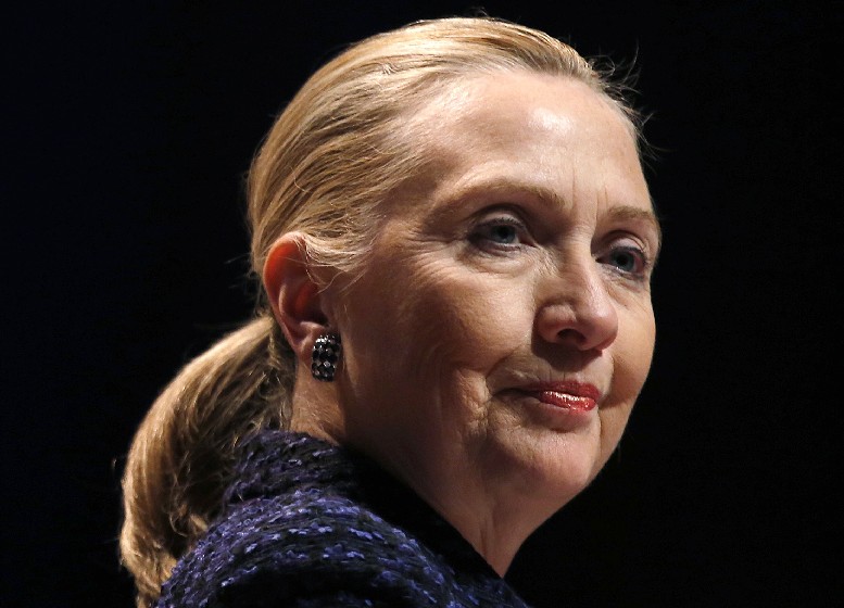 Лошият стомашен вирус продължава да мъчи Хилари Клинтън