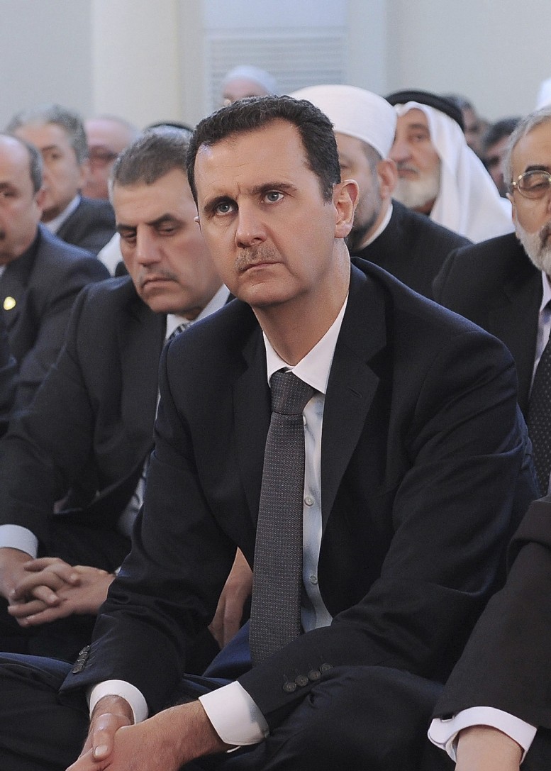 Башар Асад се появи на молитва в Дамаск, за да почете Мохамед 