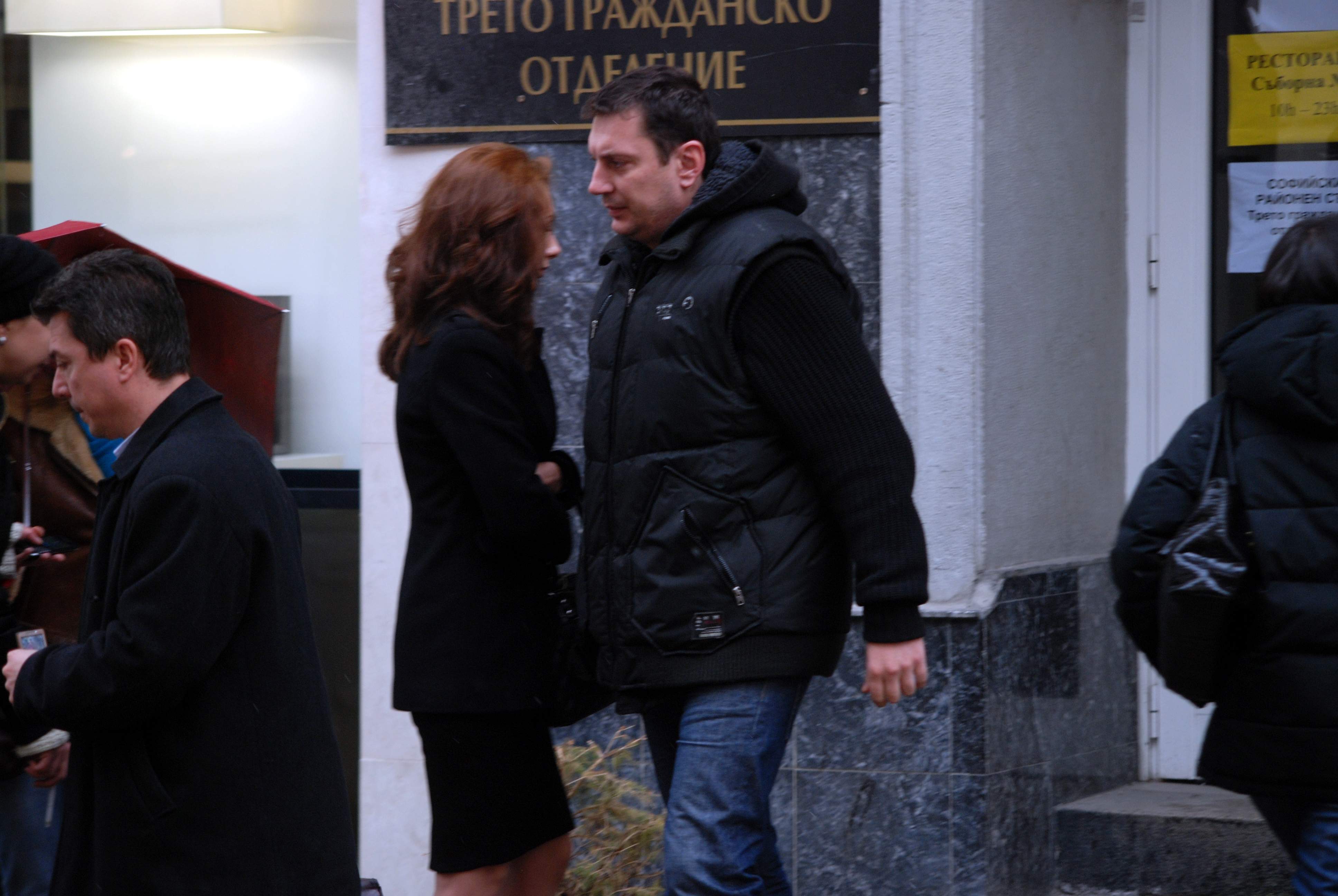 В тягостна съдебна сага за детето си затънаха Иво Андреев и Вили Асенова