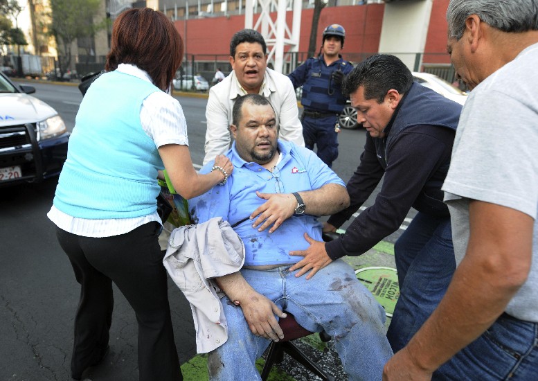 Адски взрив в небостъргач в Мексико, има жертви (ВИДЕО)