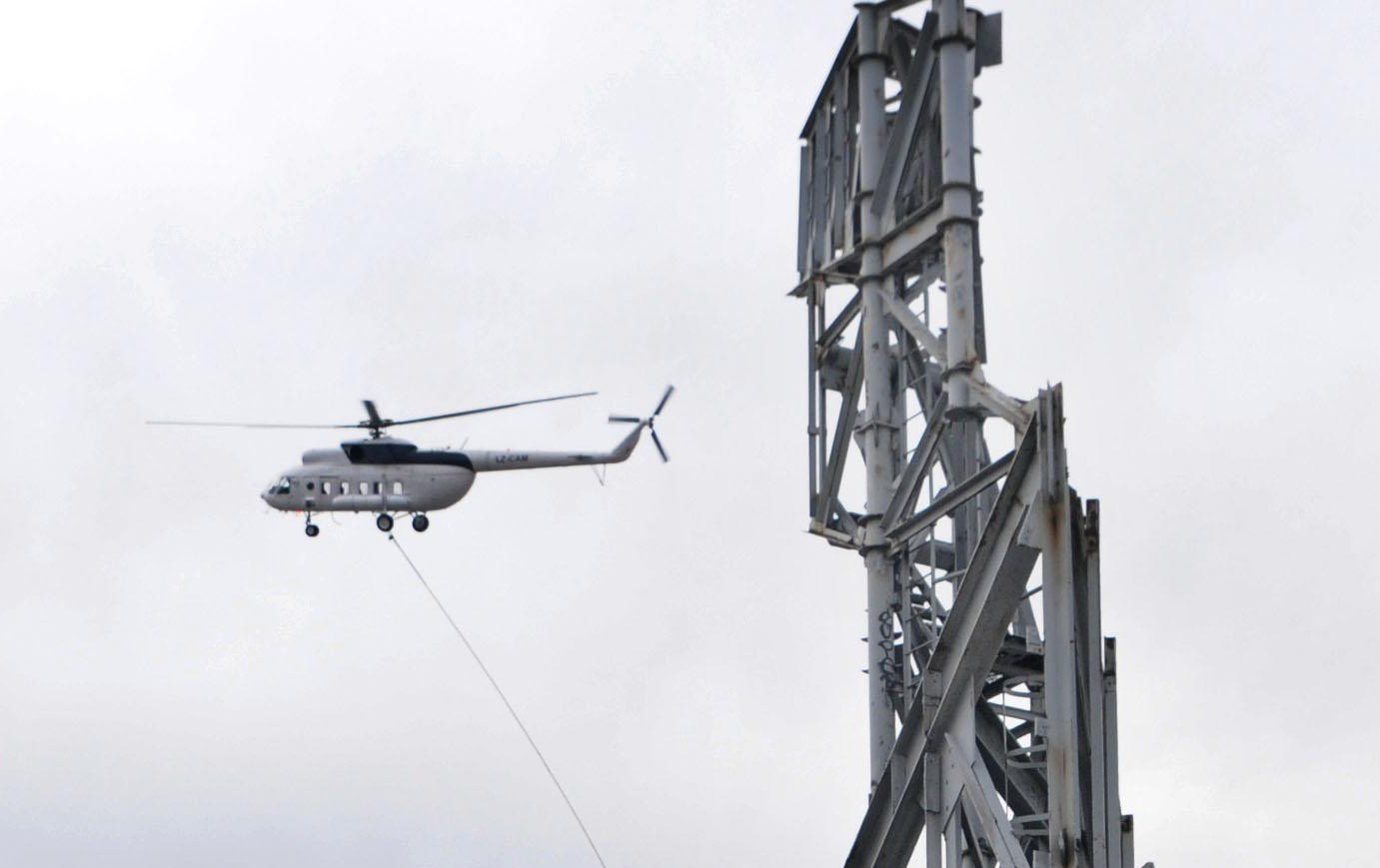 Хеликоптерът над НДК хвърчал с рекламна цел