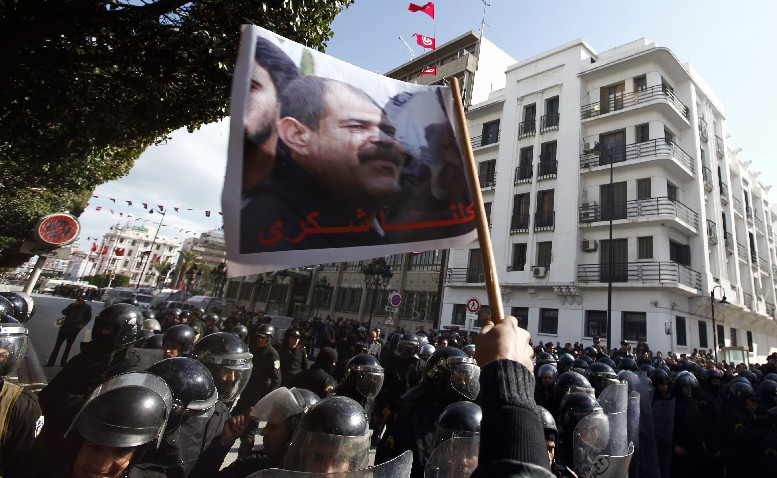 Демонстрантите в Тунис искат нова революция 