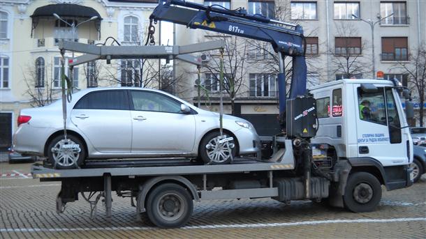 Всеки ден закопчават със скоби 350 коли в центъра на София  