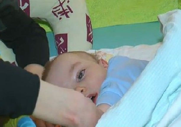 Започва трансплантацията на 2-годишния Филип